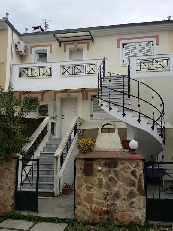Apartment Efi Nea Peramos  Exterior photo